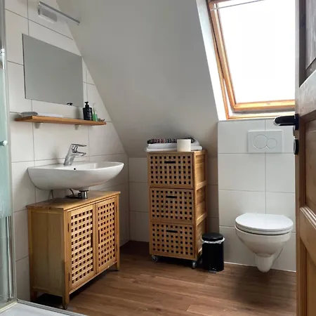 Alpen-hostel Suedgrat Mit Motorradvermietung Memmingen