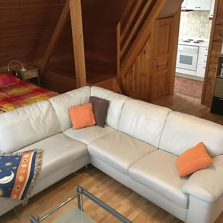 Alpen-hostel Suedgrat Mit Motorradvermietung