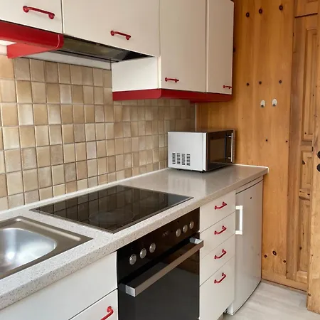 Apartment Alpen-hostel Suedgrat Mit Motorradvermietung
